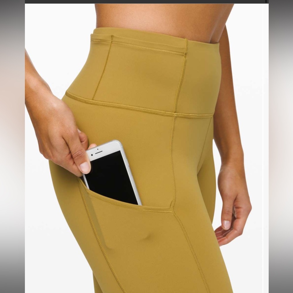 Lululemon Fast and Free Tight II 25" Non-Reflective Nulux
Grape Leaf
size 6 - Picture 9 of 12